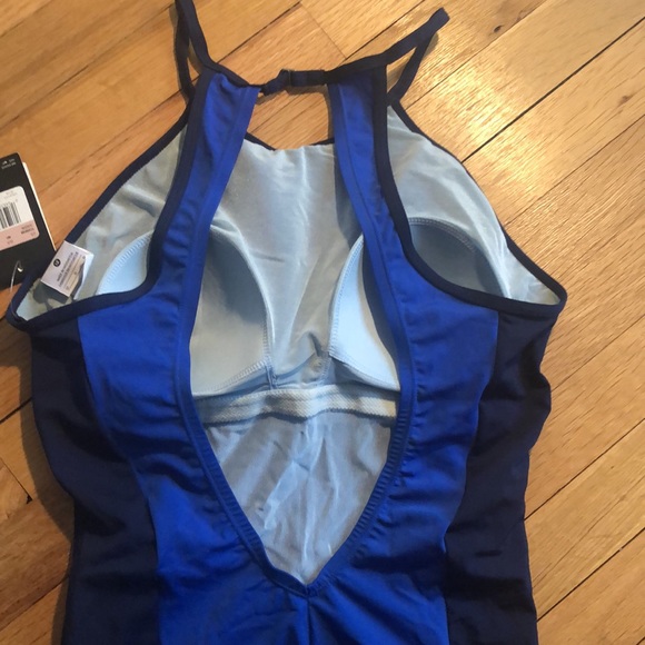 NWT Nike Swimsuit - Picture 4 of 6